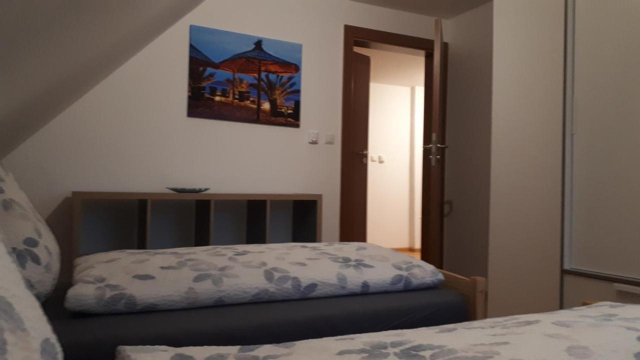 Appartamento Sarah Klein Aber Fein Wellesweiler Esterno foto
