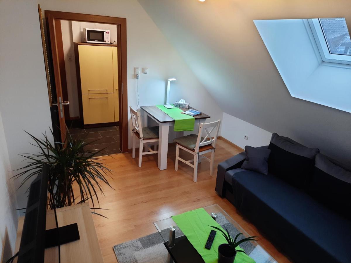 Appartamento Sarah Klein Aber Fein Wellesweiler Esterno foto