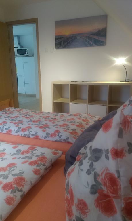 Appartamento Sarah Klein Aber Fein Wellesweiler Esterno foto