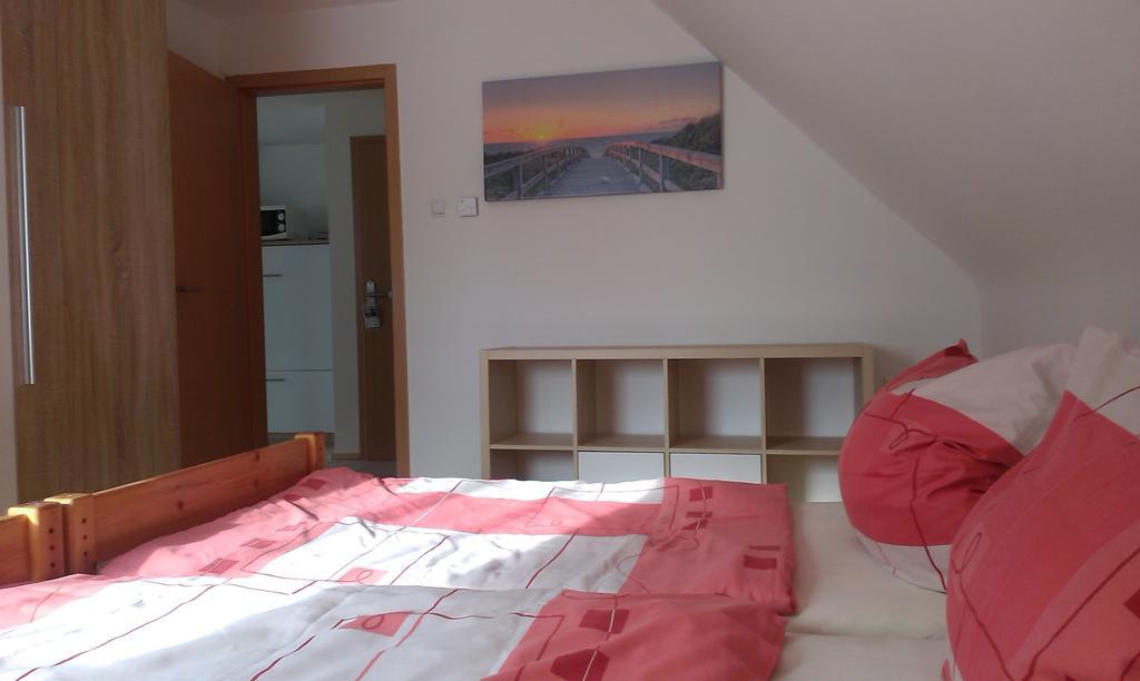 Appartamento Sarah Klein Aber Fein Wellesweiler Esterno foto